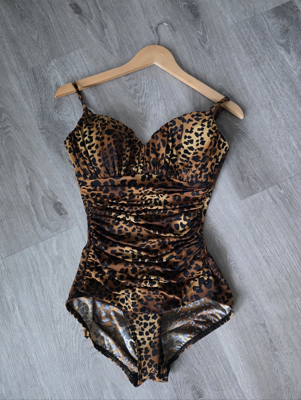 Miraclesuit leopard print one-piece swimsuit a size 10